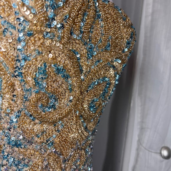 EUC Sherri Hill Style 53913 One Shoulder Gown - Picture 14 of 16